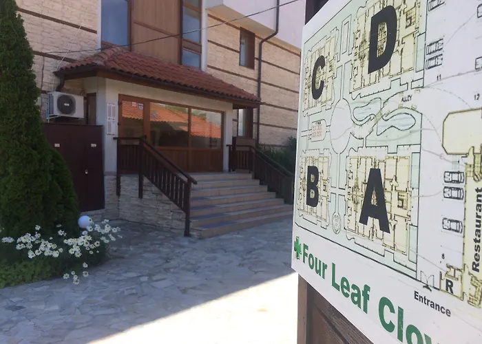 Four Leaf Clover To Rent 3*