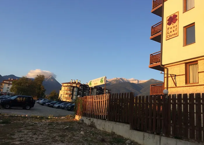 Four Leaf Clover To Rent