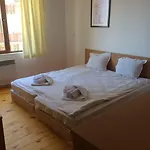 Aparthotel Four Leaf Clover To Rent