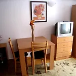 Four Leaf Clover To Rent 3*