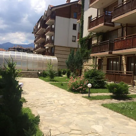 Four Leaf Clover To Rent