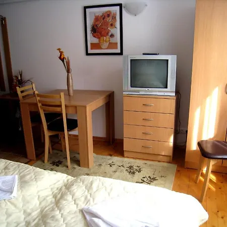 Four Leaf Clover To Rent バンスコ