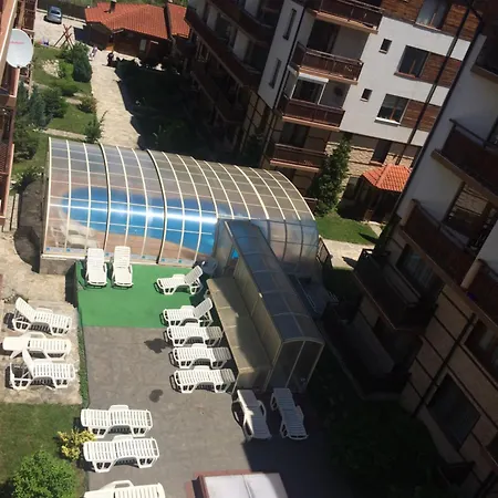 Four Leaf Clover To Rent