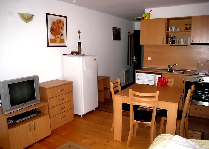 Four Leaf Clover To Rent Ξενοδοχείο με διαμερίσματα